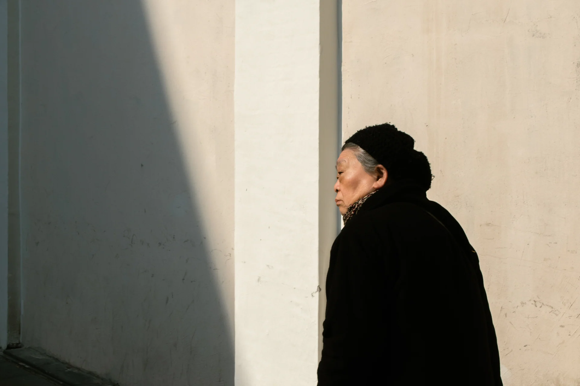 Anecdotes of a Flaneur in Shanghai opening photograph