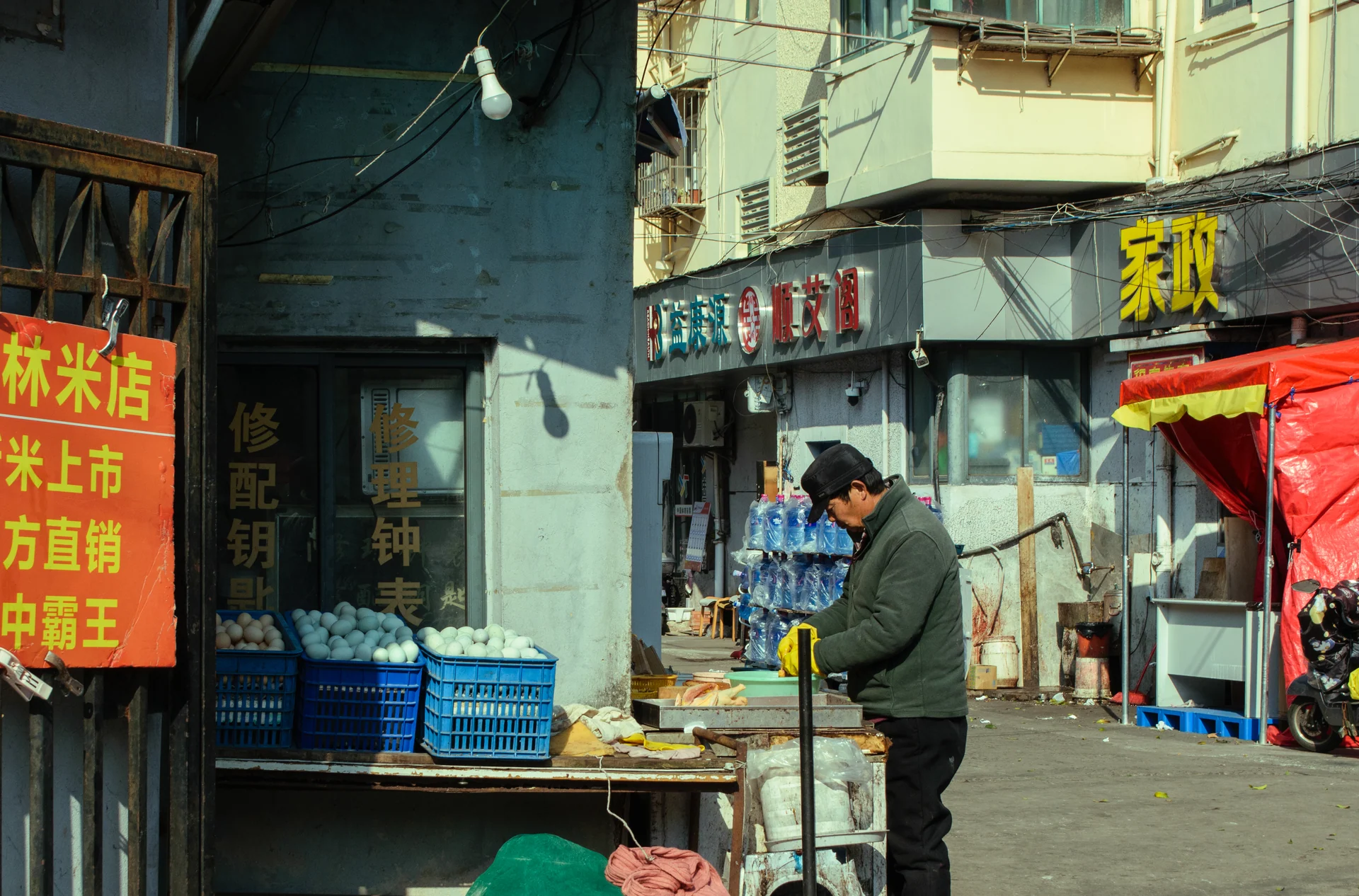 Anecdotes of a Flaneur in Shanghai photograph 4