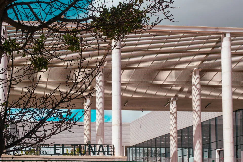 El Tunal Sports Center card image